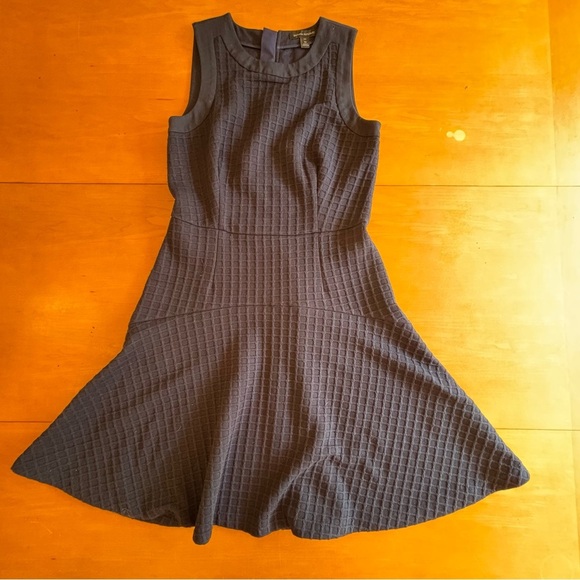 Banana Republic 10 fit and flare navy blue textured knit dress - Picture 1 of 10